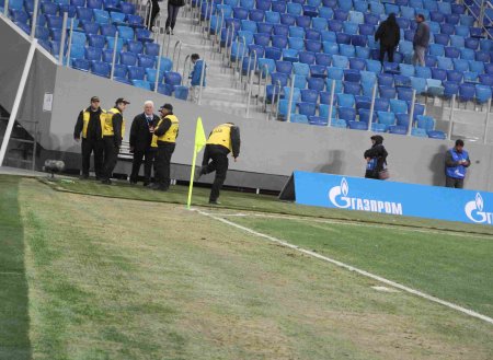 Футбольное поле стадиона "Санкт-Петербург" будет прошито синтетическими нитками