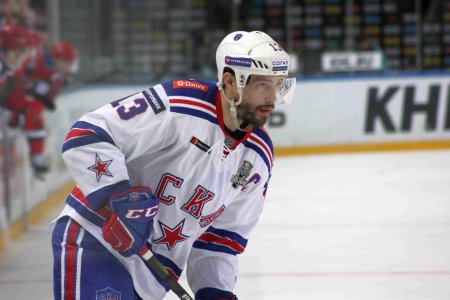 Нападающий СКА Павел Дацюк продлил контракт с клубом на 1 год