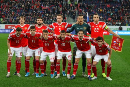 Футболисты сборной России сдали тесты на COVID-19